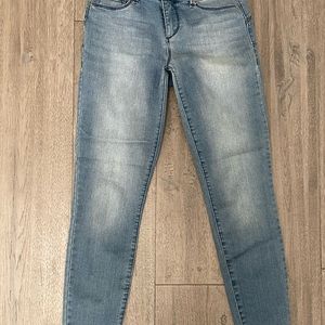 Blue Spice, mid rise skinny jeans, size 3, 27” inseam